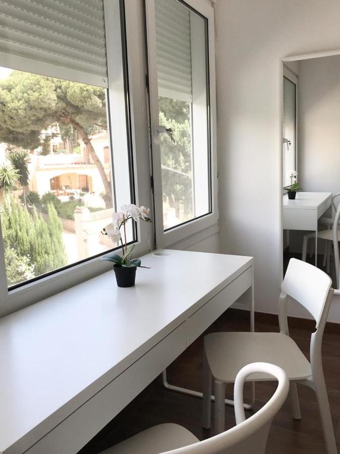 Carihuela Beach Suite Apartment Torremolinos Eksteriør billede
