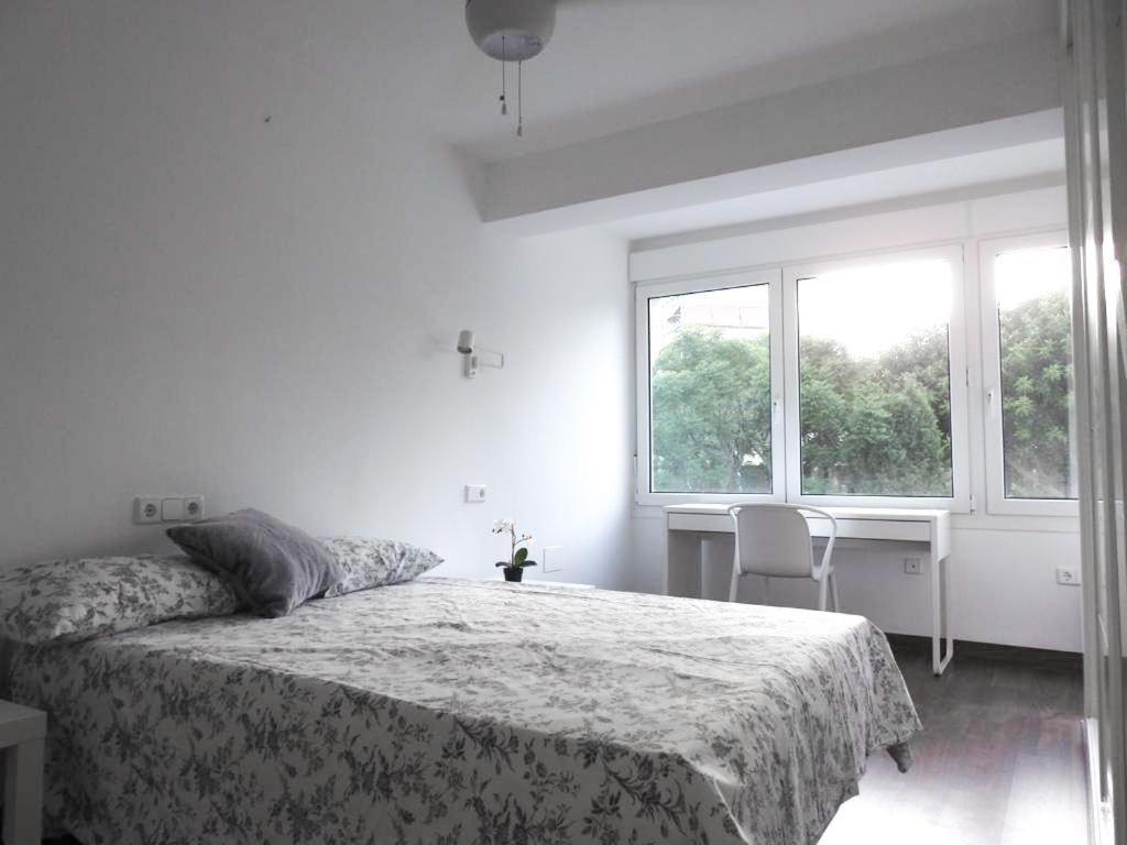 Carihuela Beach Suite Apartment Torremolinos Eksteriør billede