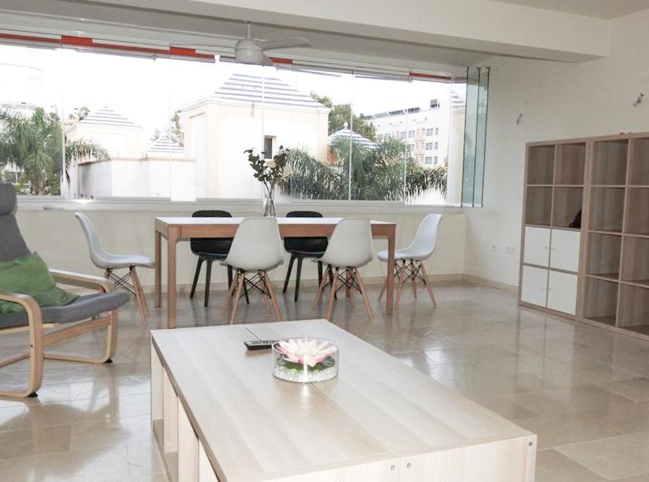 Carihuela Beach Suite Apartment Torremolinos Eksteriør billede