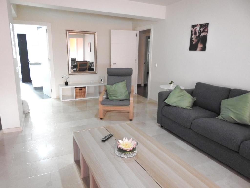 Carihuela Beach Suite Apartment Torremolinos Eksteriør billede
