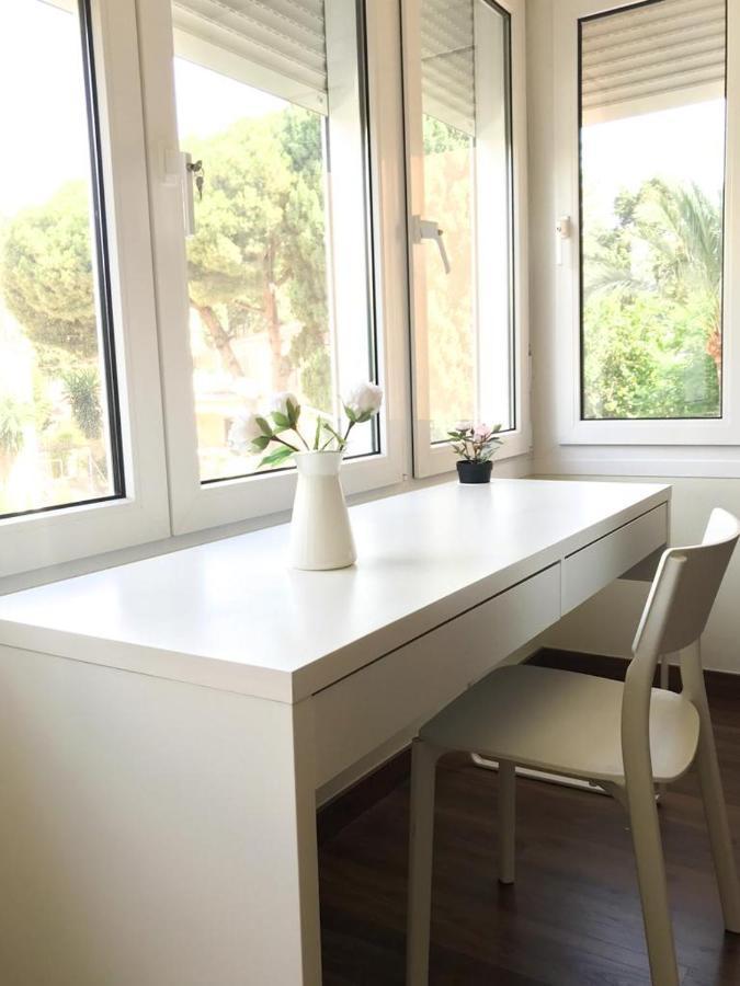 Carihuela Beach Suite Apartment Torremolinos Eksteriør billede