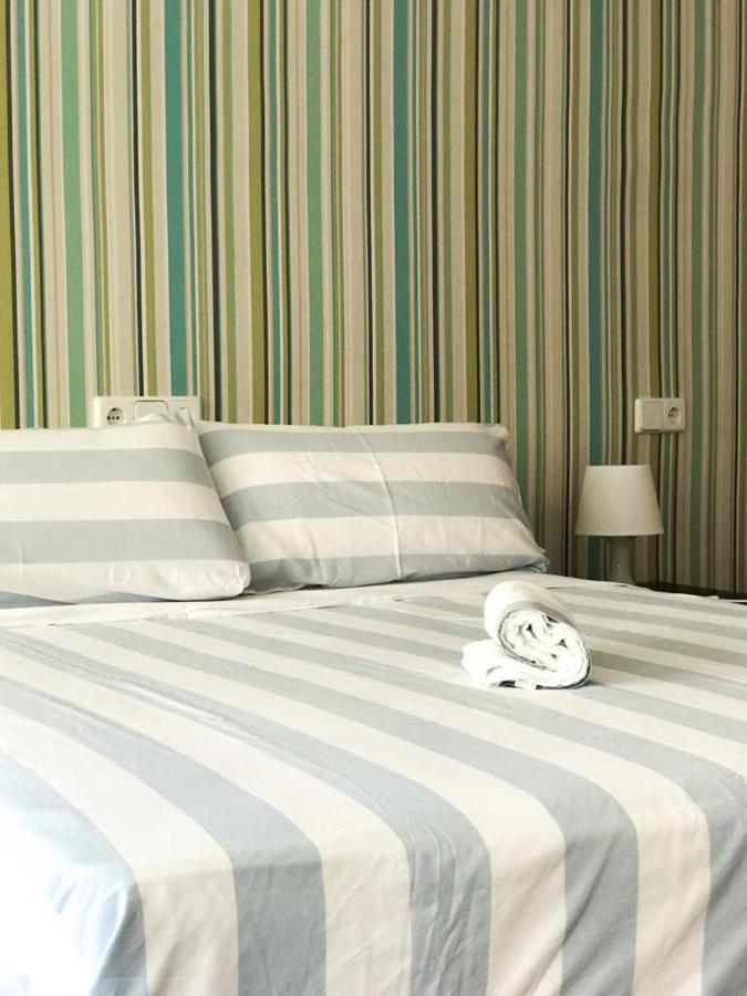 Carihuela Beach Suite Apartment Torremolinos Eksteriør billede